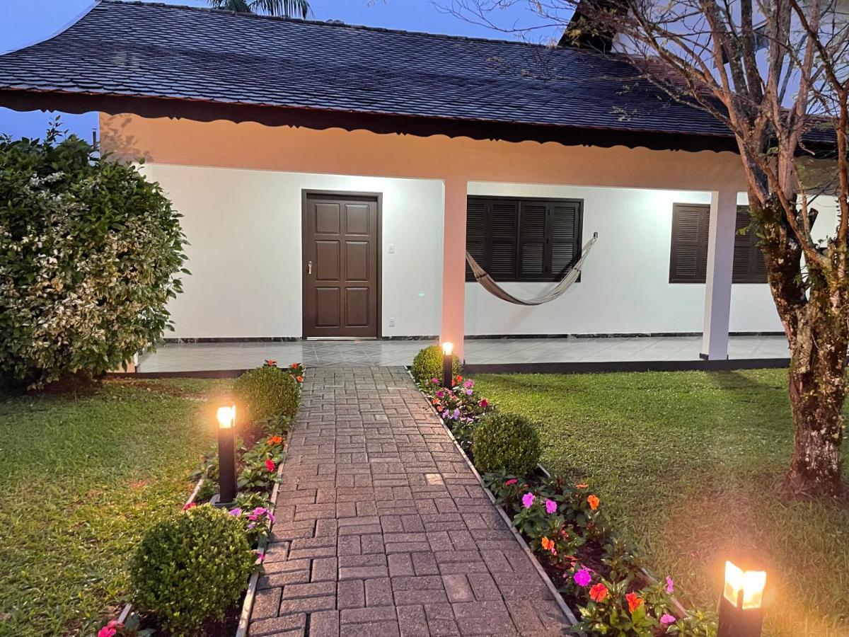 Casa Melhor Localizada Em Помероді Екстер'єр фото